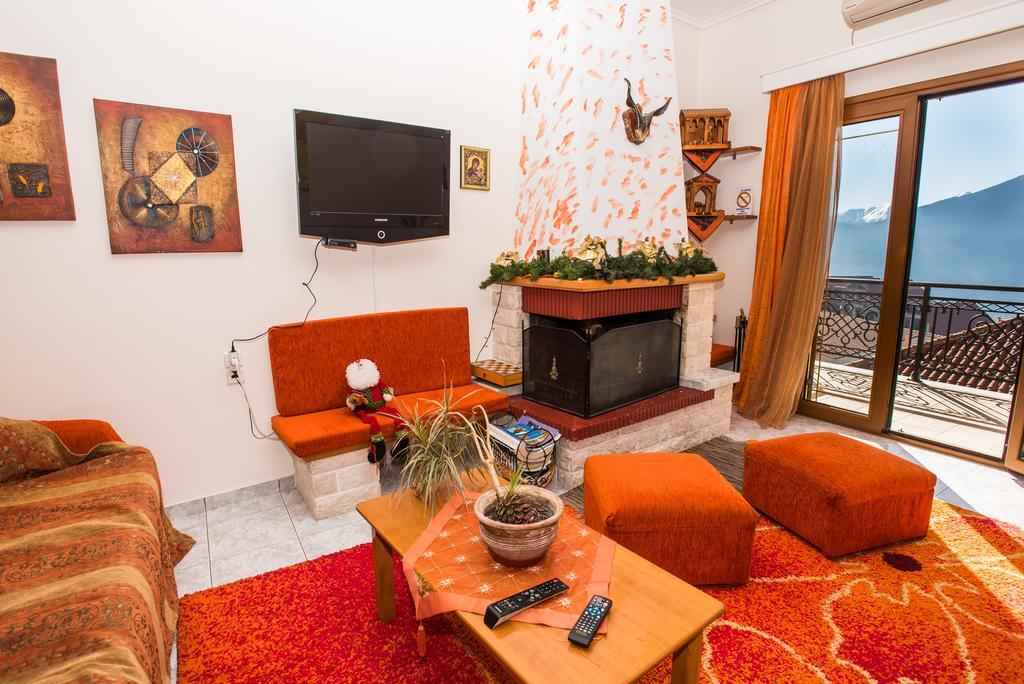 Artemis Hotel Karpenisi Exterior photo